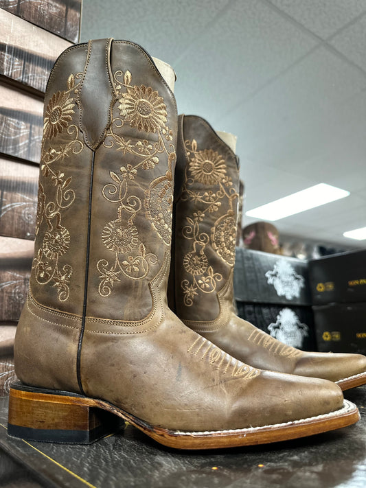 HORMA BULL DOG MANDALA