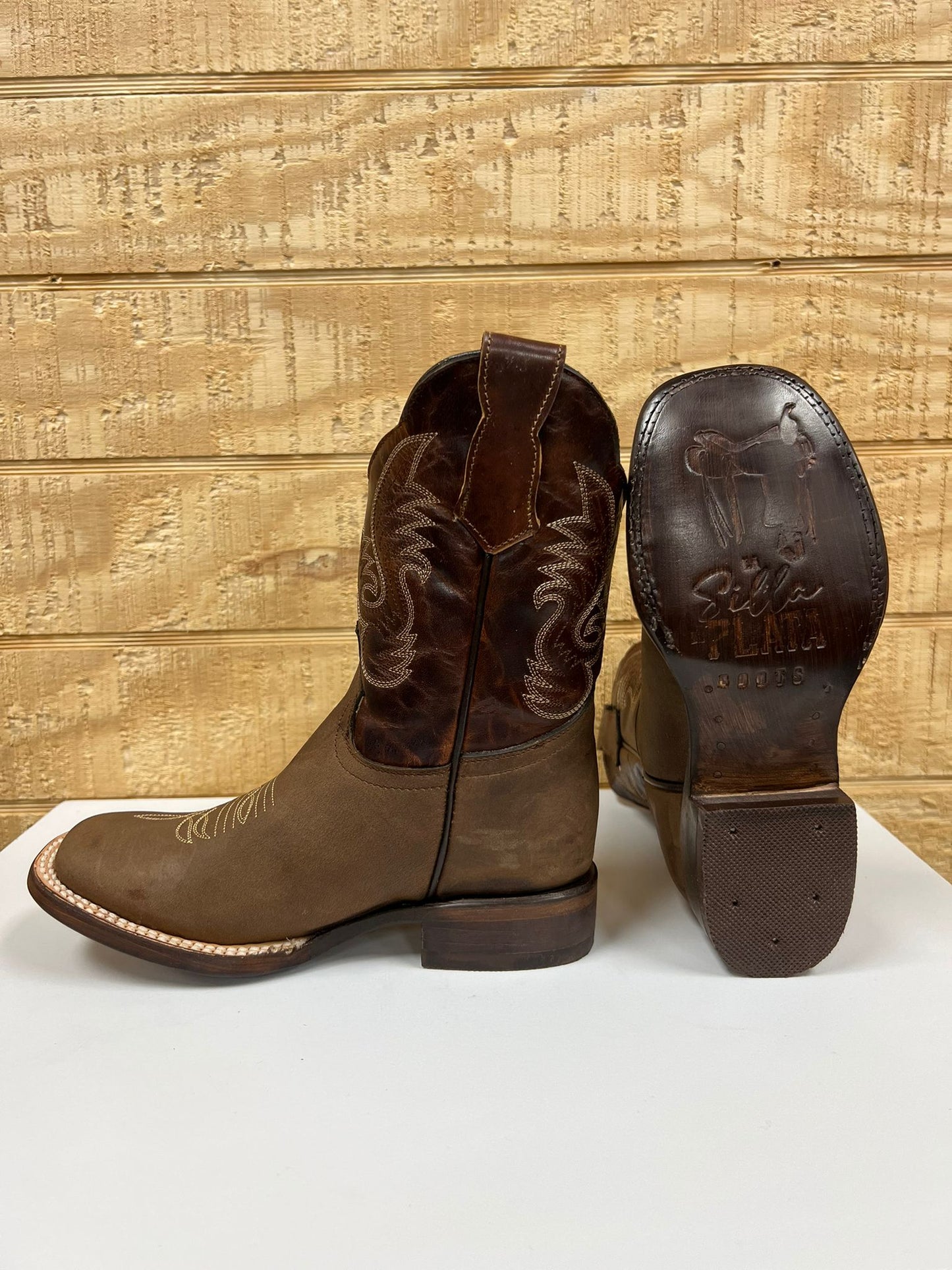 ESTILO VAQUERO JR PIEL CREYZY COLOR TABACO HORMA BULL DOG