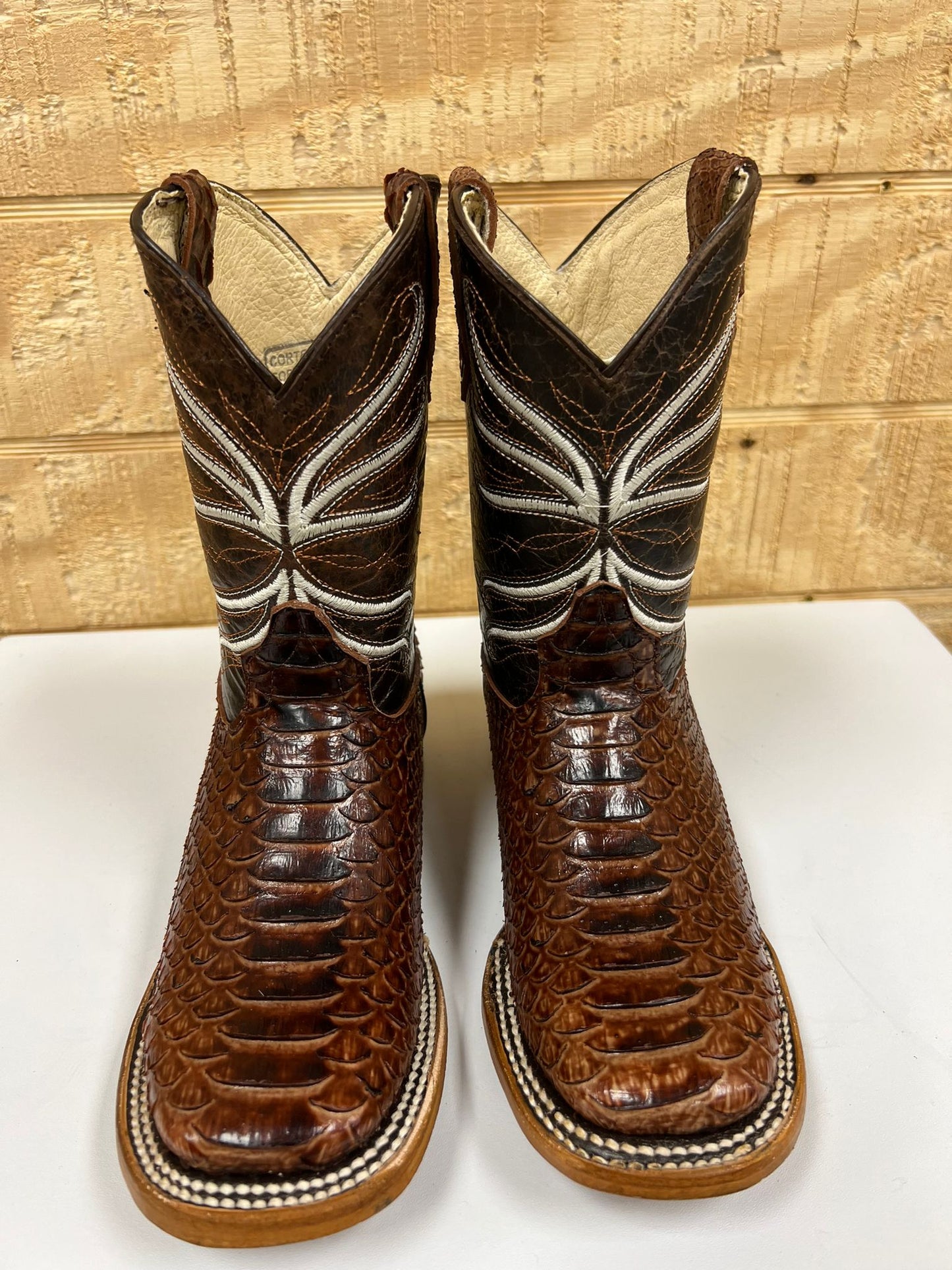 BOTA JR PIEL PITON COLOR CHEDRON HORMA BULL GOG