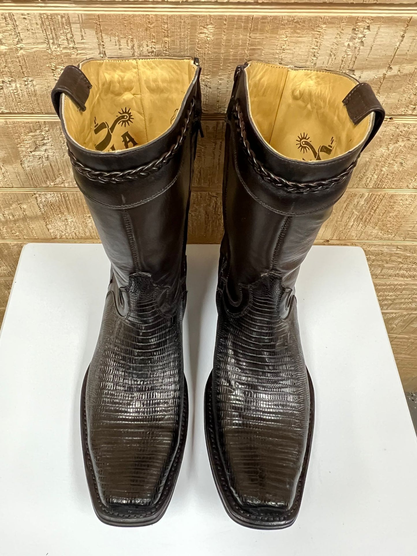 BOTA PIEL ORIGINAL ARMADILLO FORRO RES TUBO PIEL DE CABRA SUELA DE CUERO