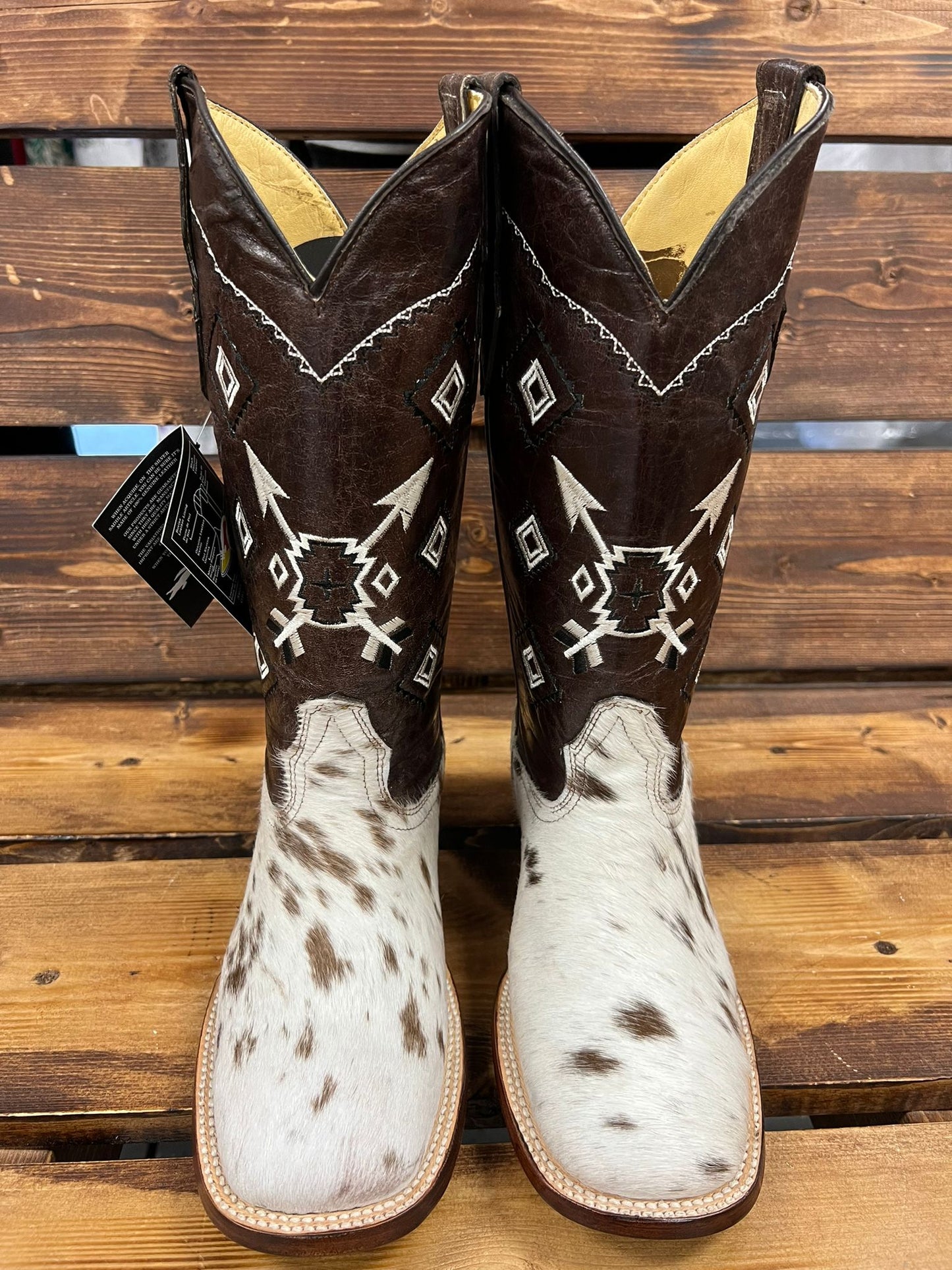 ESTILO MIXTO PIEL PELO DE VACA FORRO DE RES COLOR BLANCO HORMA BULL DOG SUELA CUERA DE RES